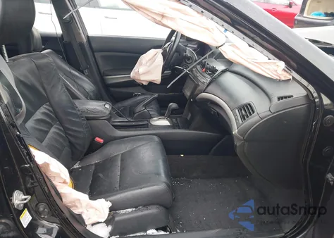 2010 Honda Accord 2.4 Ex-L z USA, uszkodzony, nr VIN 1HGCP2F85AA118351